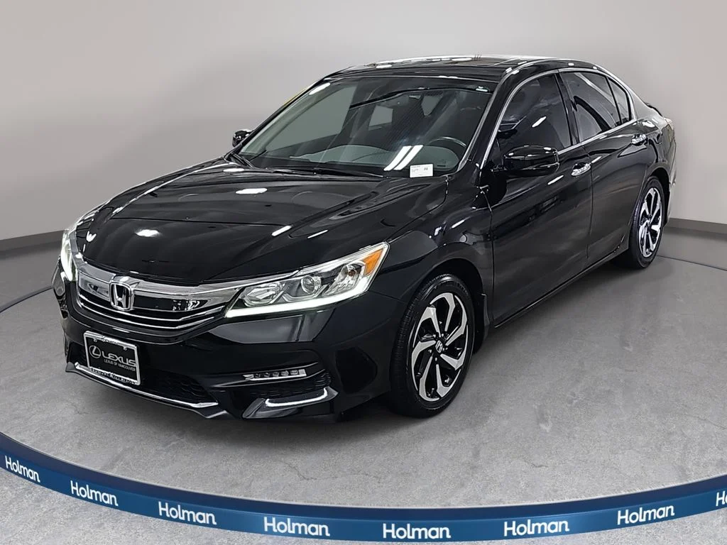 Used 2017  Honda EX-L image 1