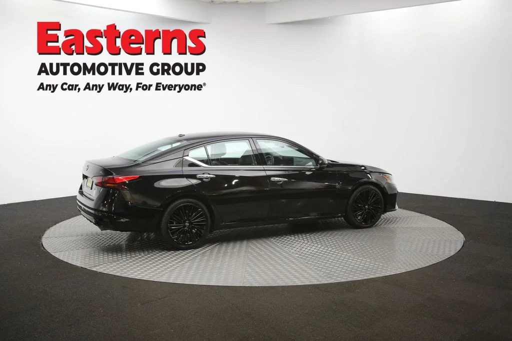 Used 2023 Black Nissan 2.5 SL image 42