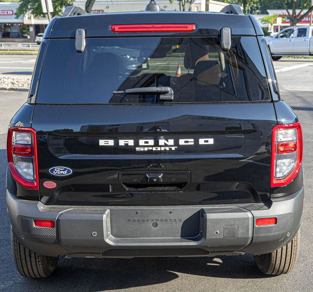 New 2026 Black Ford Outer Banks image 5