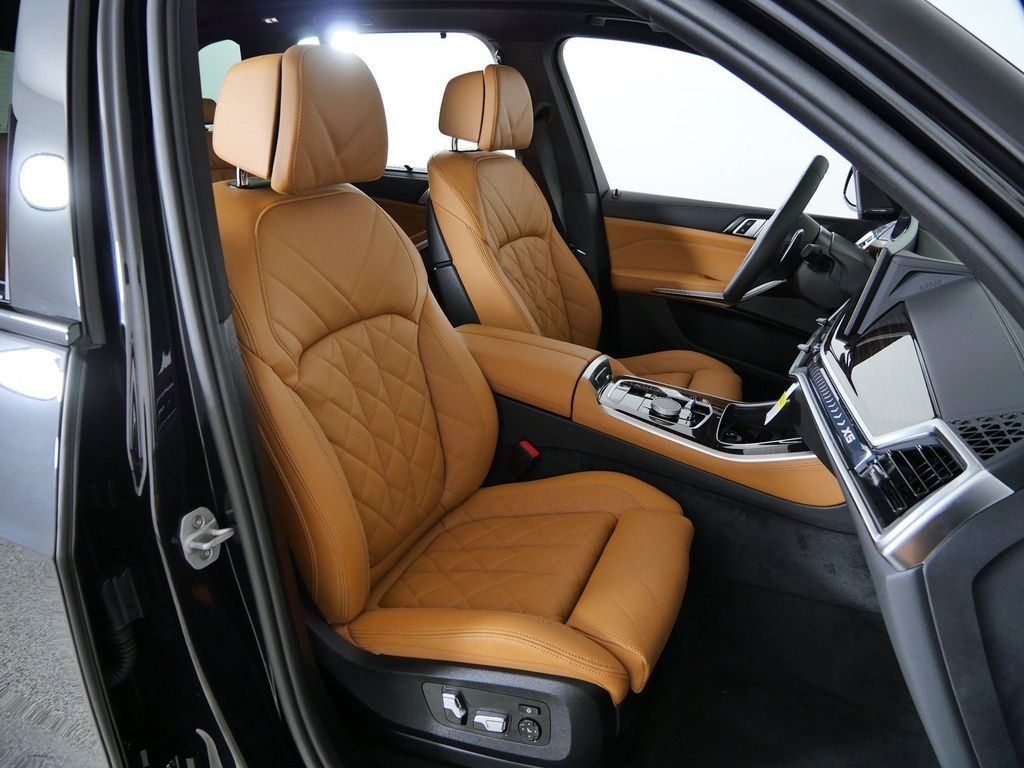 New 2026 Black Sapphire Metallic BMW xDrive40i image 20