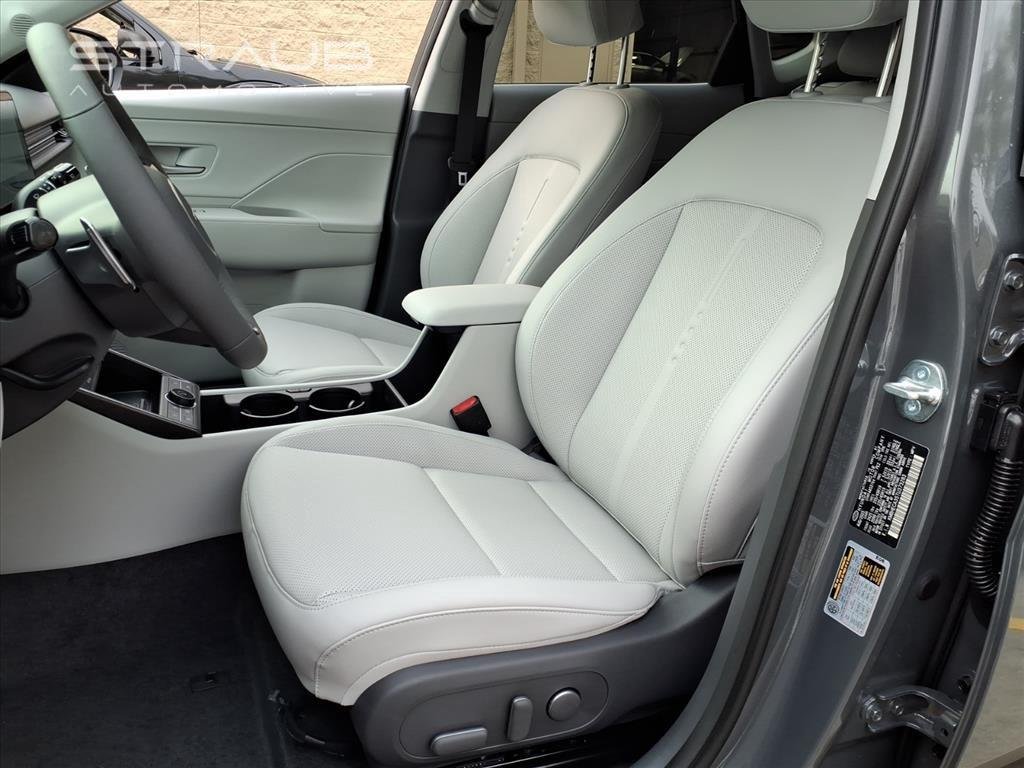 Used 2026 Ecotronic Gray Pearl Hyundai Limited image 5