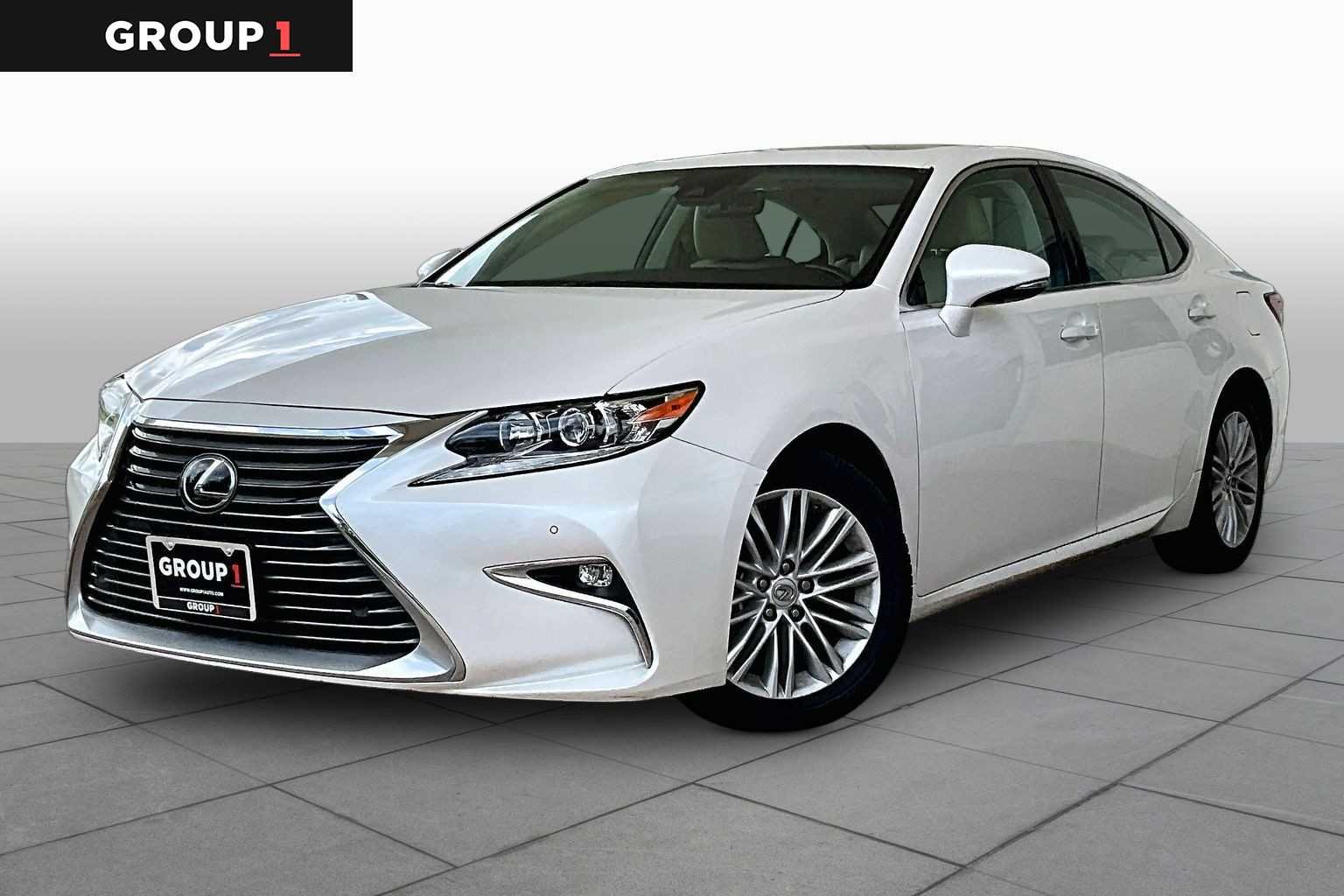 Pre-Owned 2017 Lexus ES 350