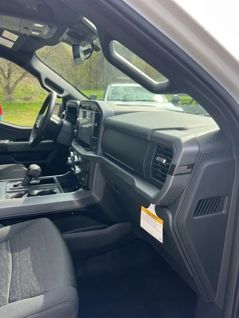 New 2026 Oxford White Ford XLT image 63
