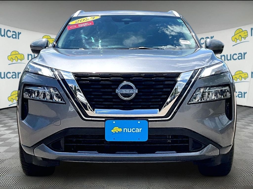 Used 2023 Gray Nissan SL image 2