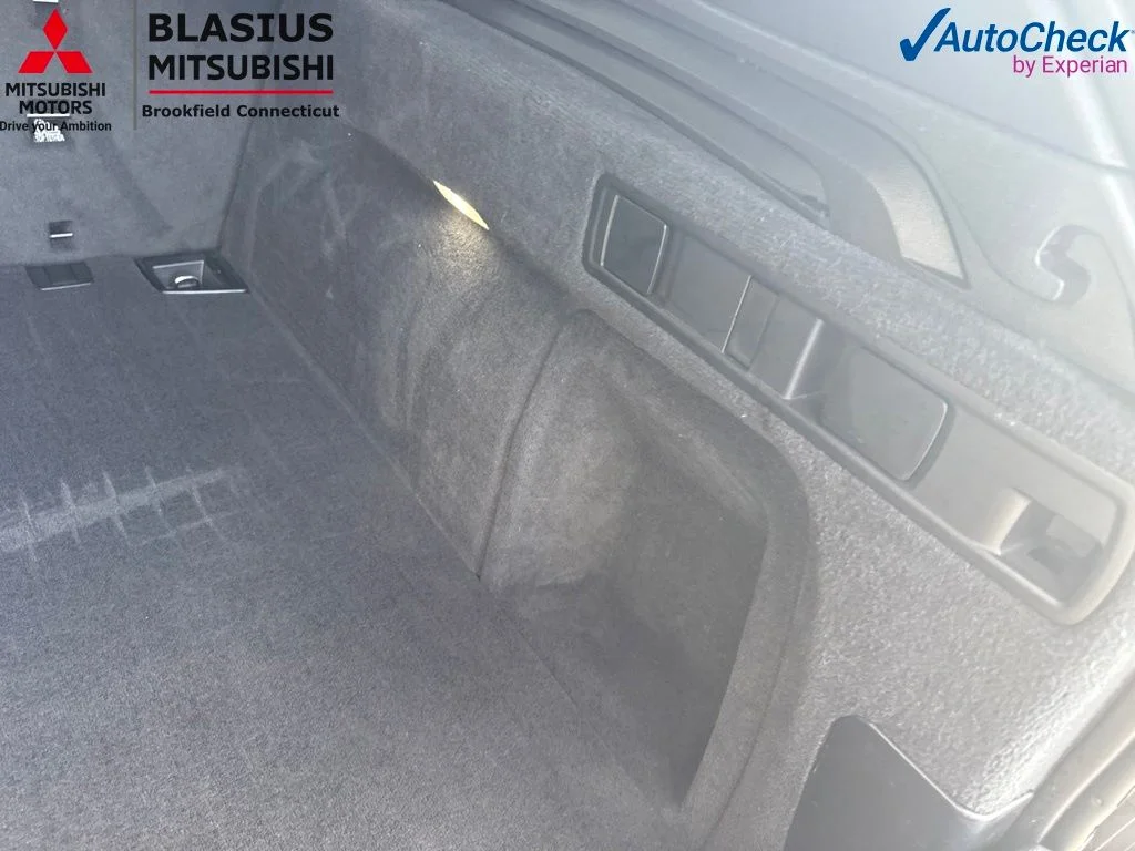 Used 2020 Black BMW xDrive40i image 48