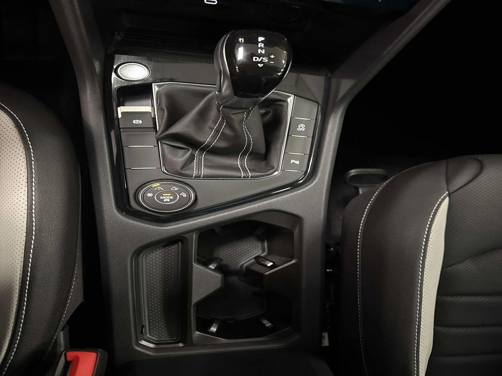 2026 Volkswagen Taos SEL - Photo 14