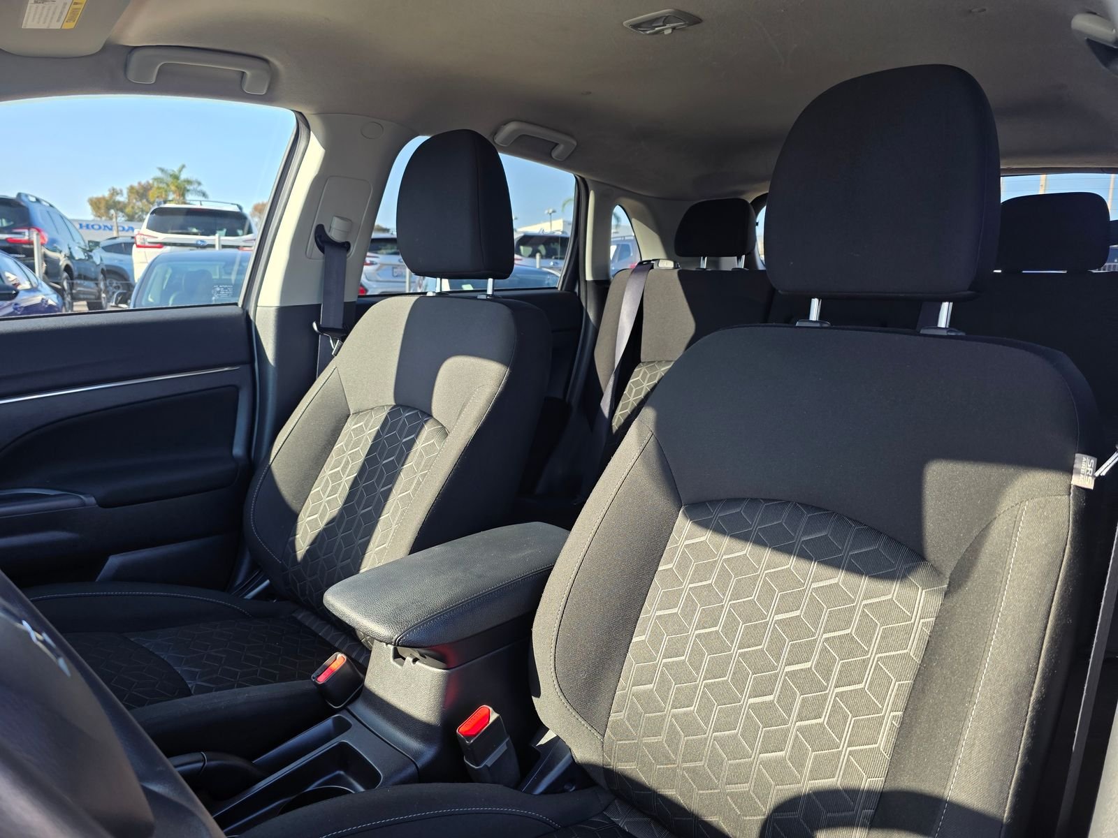 Used 2023  Mitsubishi 2.0 ES image 16