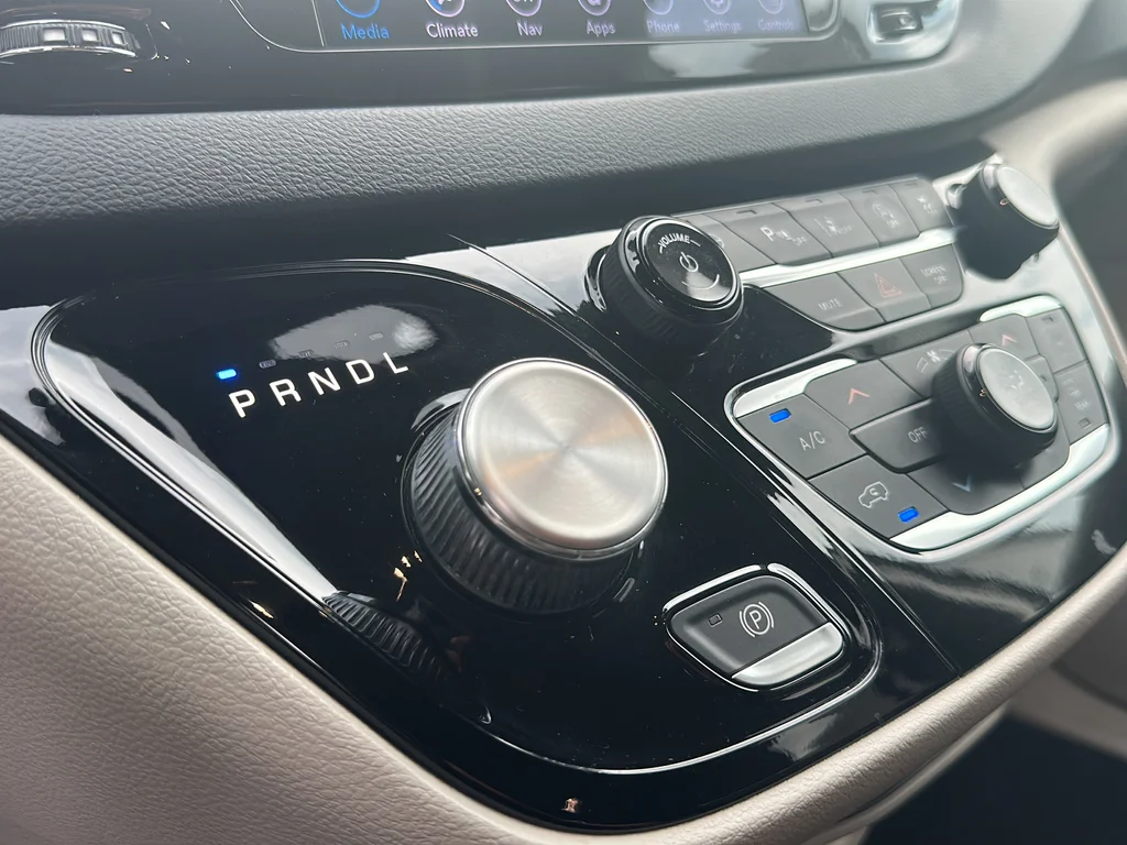 Used 2020 White Chrysler Touring L Plus image 22