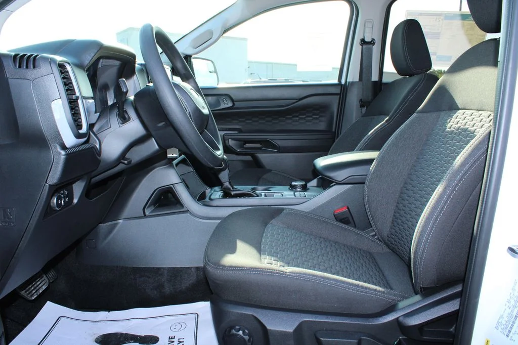 New 2026 Oxford White Ford XL image 33