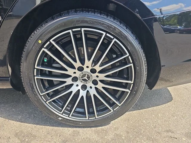 Used 2022 Black Mercedes-Benz C 300 image 31