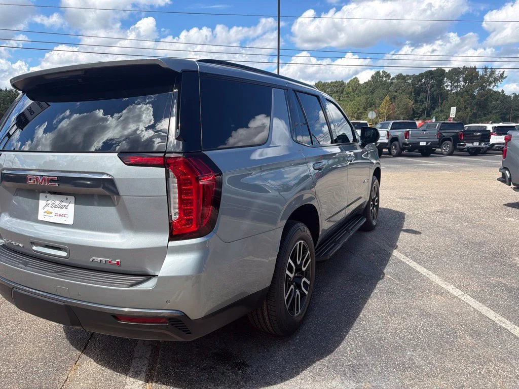 Used 2024 Sterling Metallic GMC AT4 image 5
