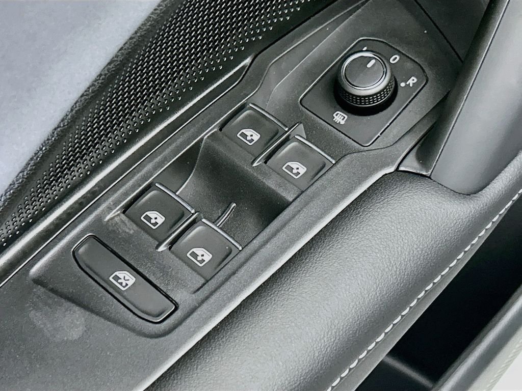 New 2026 Platinum Gray Metallic Volkswagen SE R-Line Black image 21