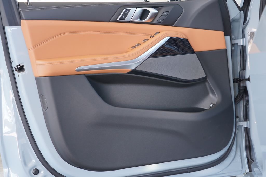 New 2026 Brooklyn Grey Metallic BMW xDrive50e image 10