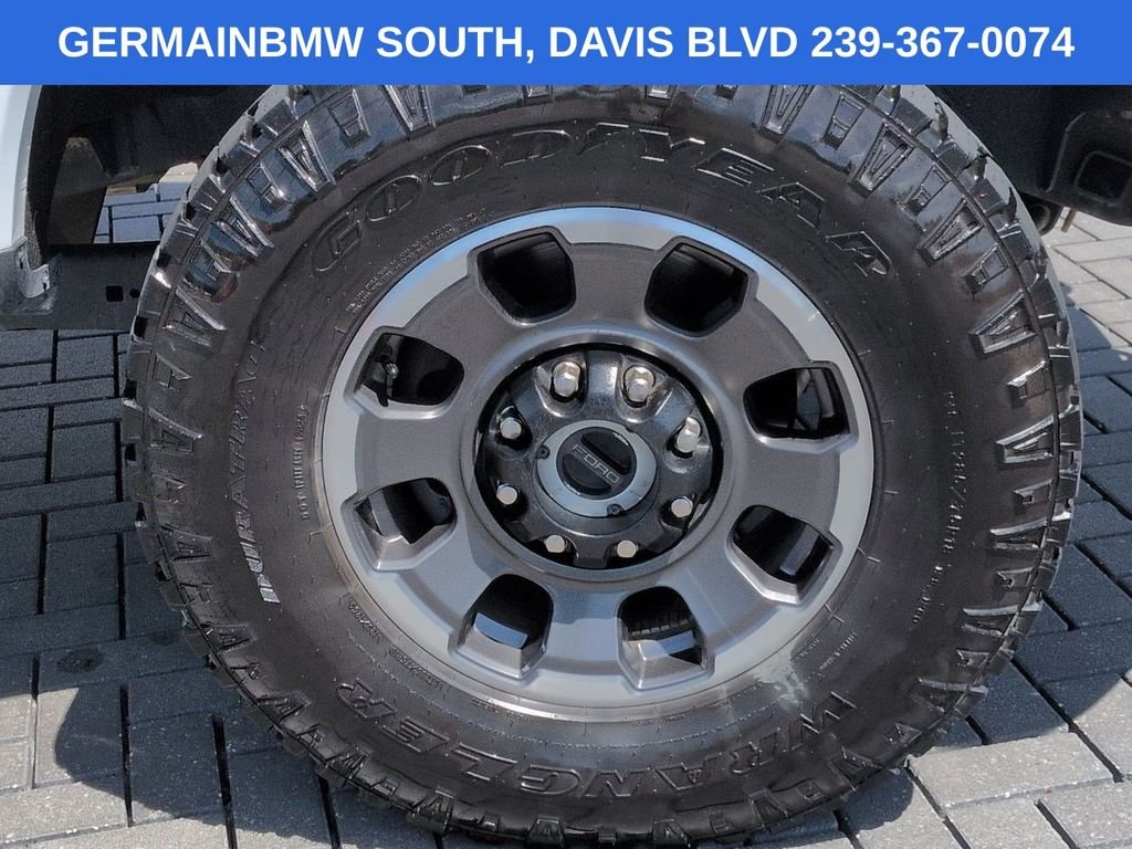 Used 2024 White Metallic Ford Lariat image 12