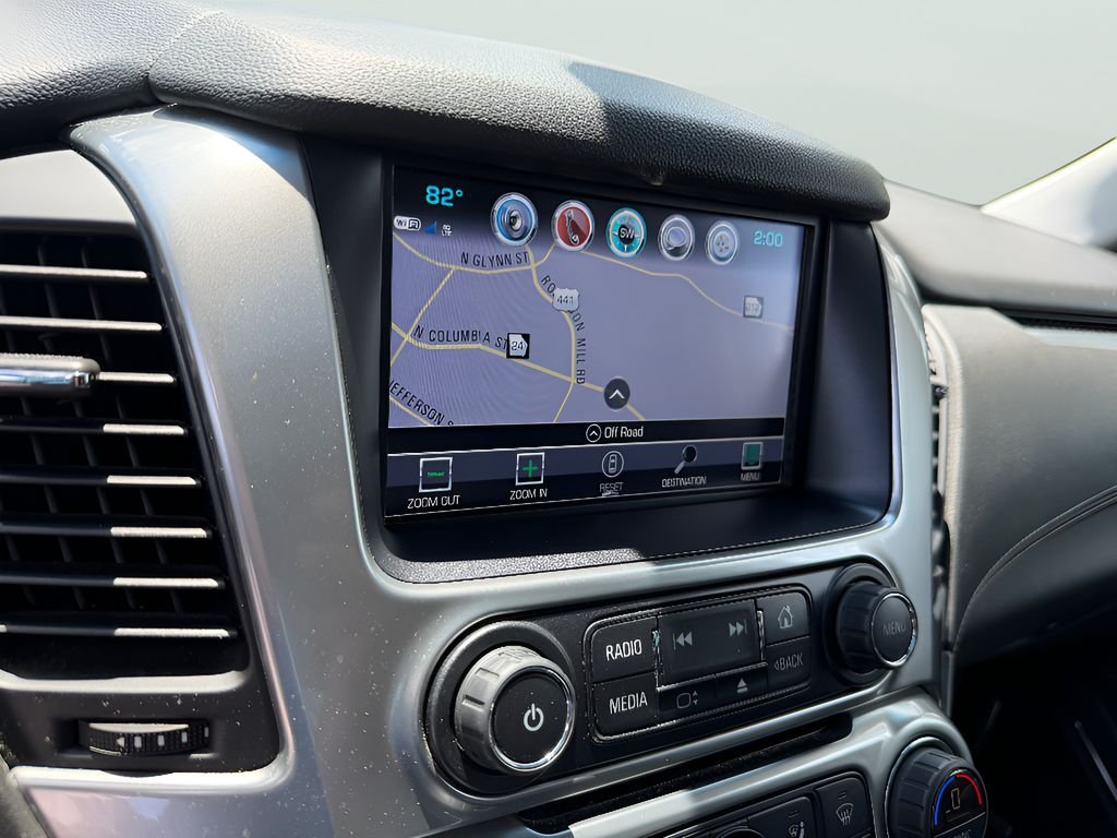Used 2020 Silver Ice Metallic Chevrolet Premier image 28