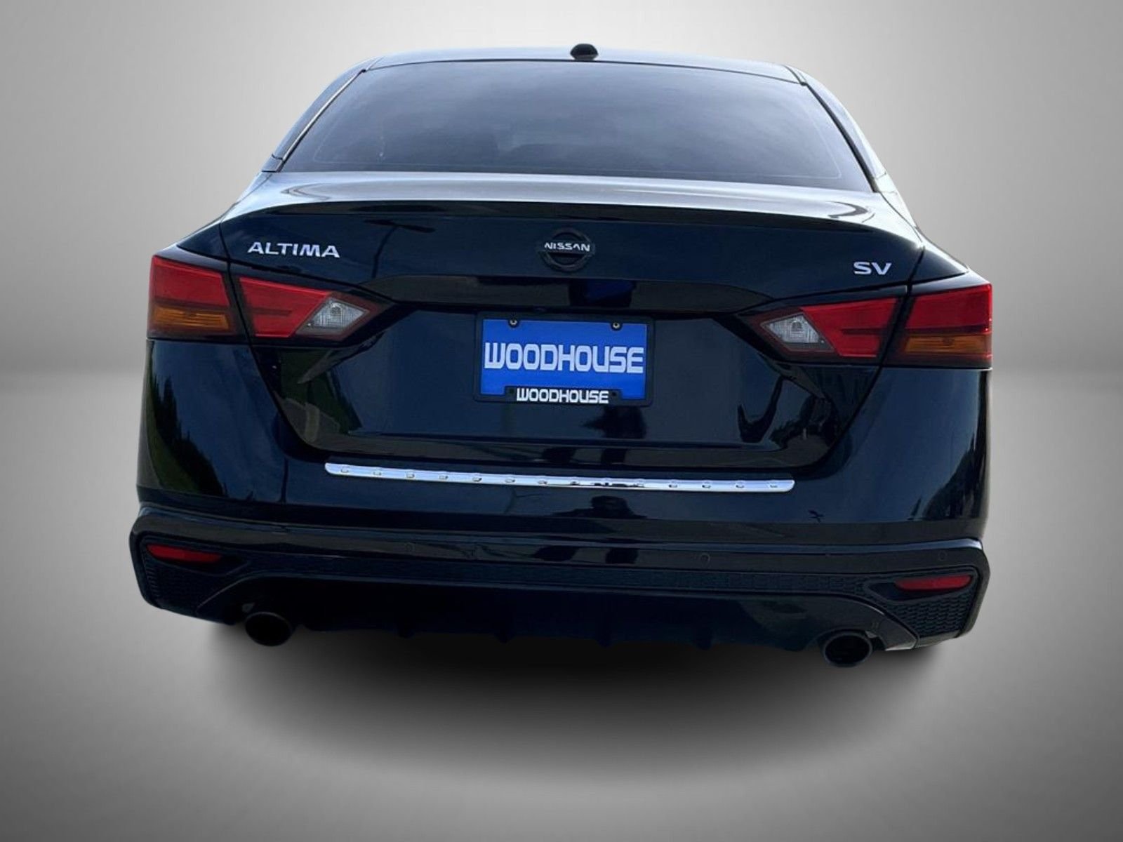 Used 2022 Black Nissan 2.5 SV image 6