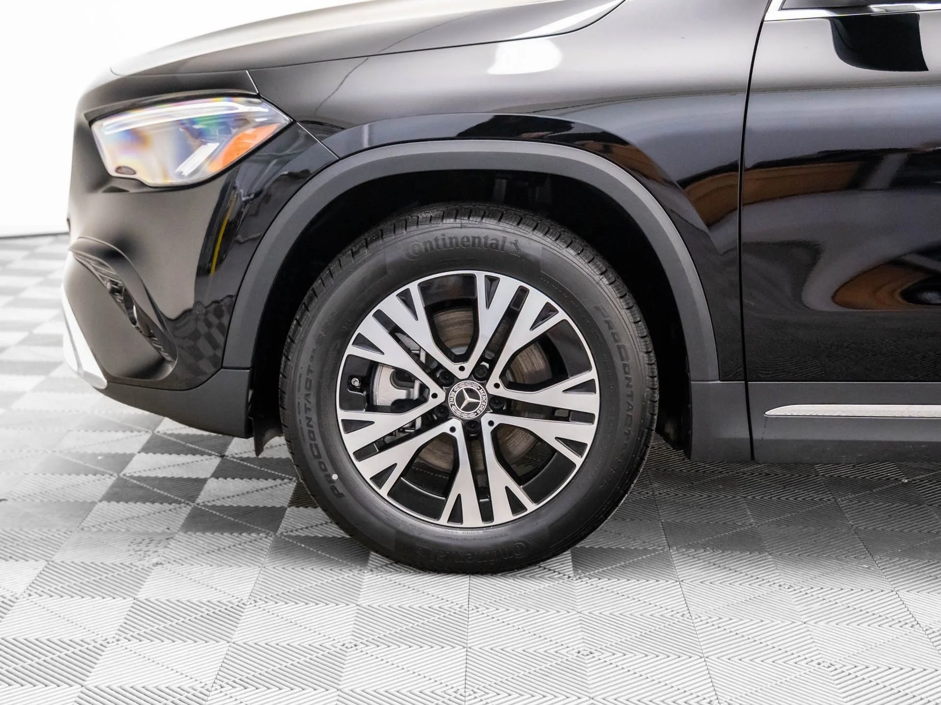 New 2026 Black Mercedes-Benz GLA 250 image 34