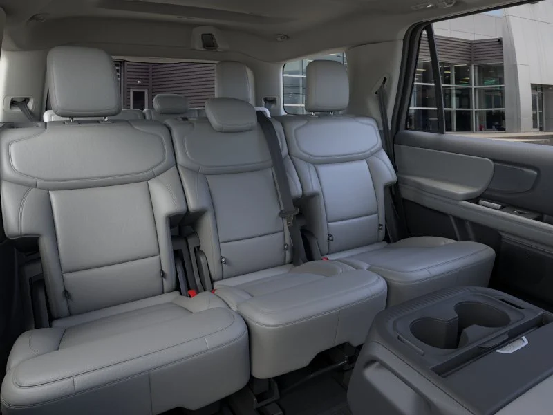 New 2026 Glacier Gray Metallic Tri-Coat Ford Active image 35
