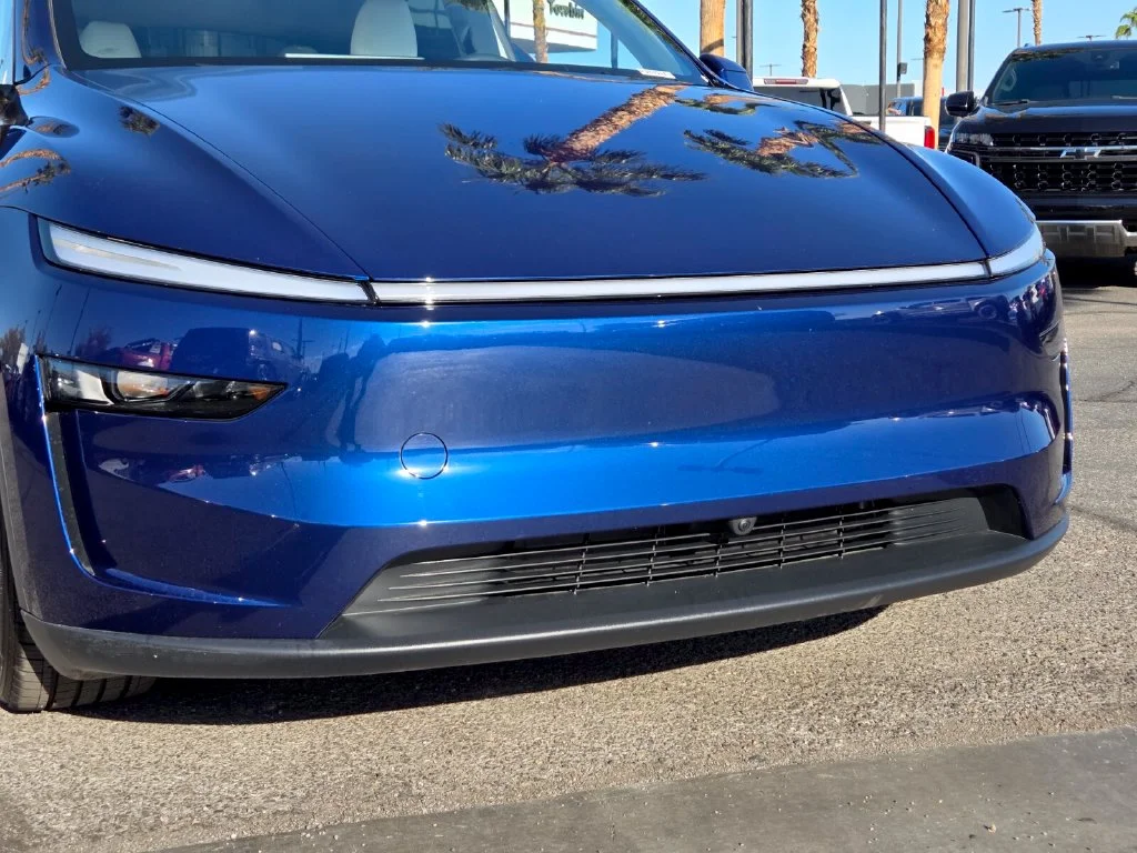 Used 2026  Tesla Long Range image 8