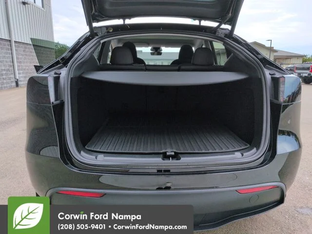 Used 2025 Black Tesla  image 27