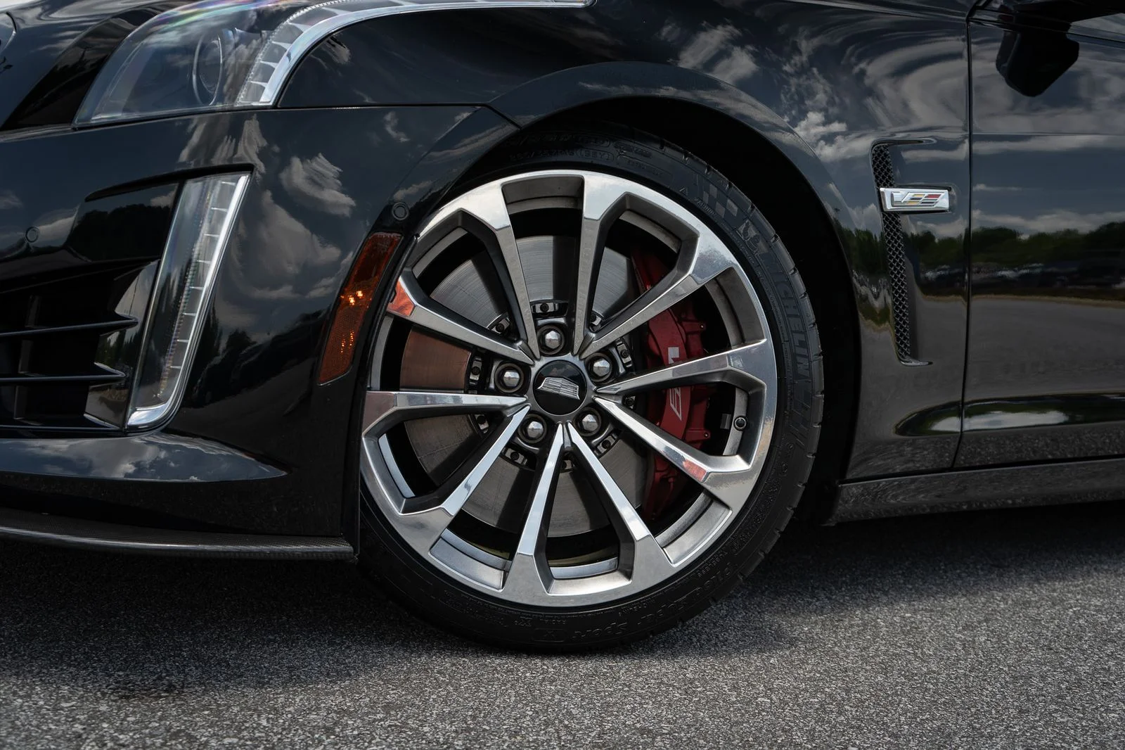 Used 2018 Black Raven Cadillac Base image 8