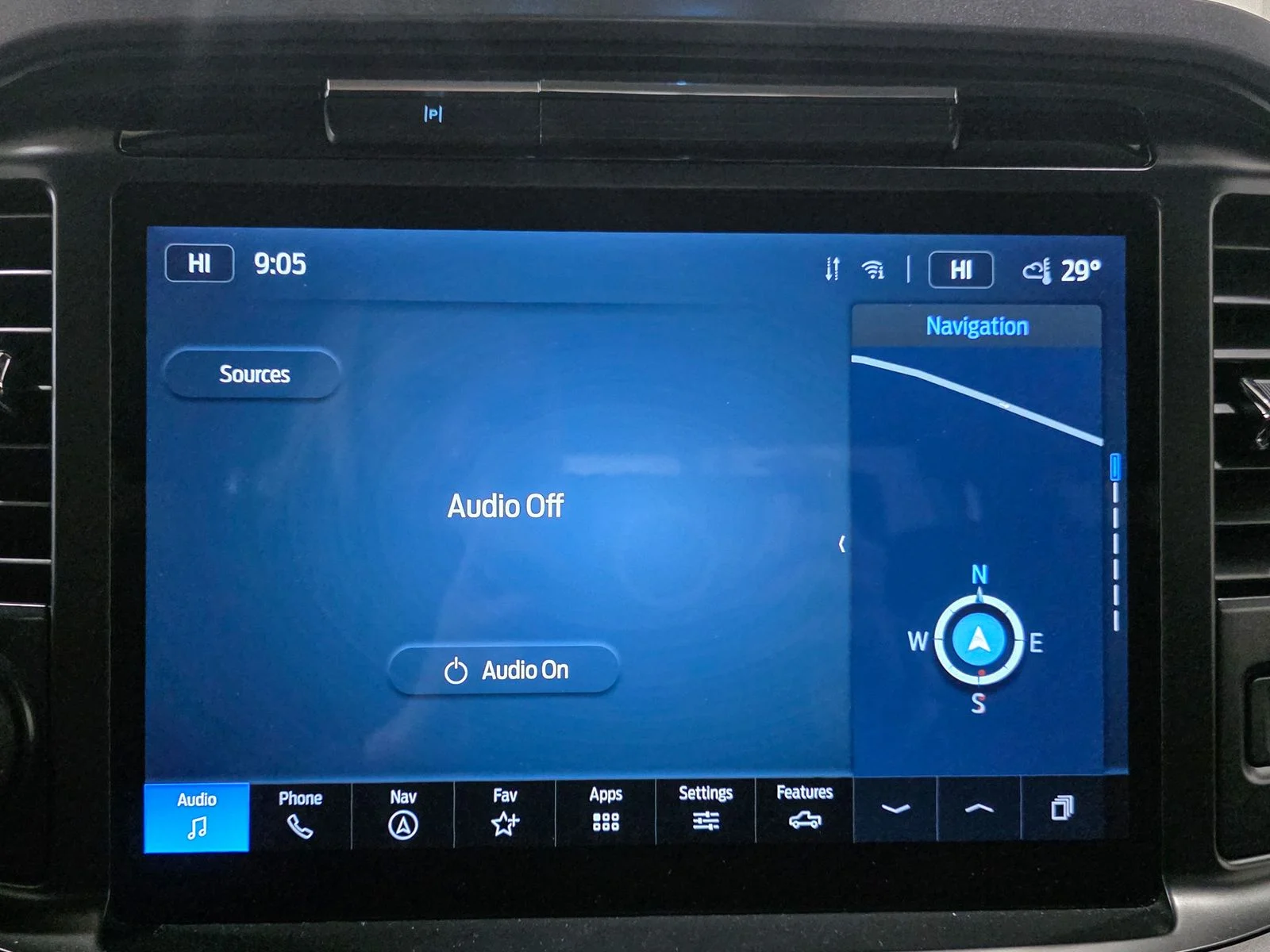 2025 Ford F-150 XLT - Photo 30
