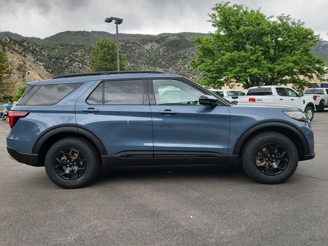 New 2026 Vapor Blue Metallic Ford Tremor® image 2