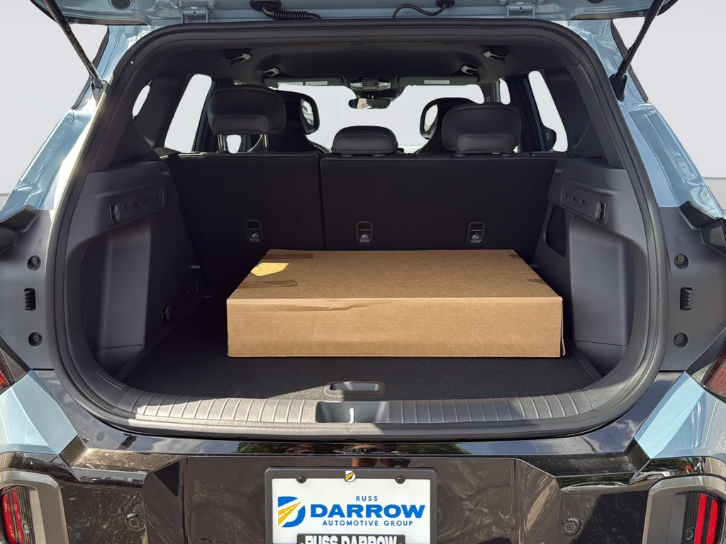 New 2027 Frost Blue / Black Roof Kia X-Line S image 11