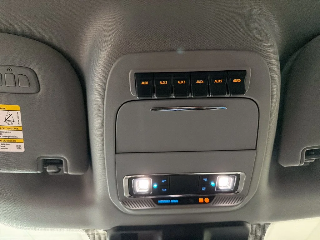 New 2026 Star White Metallic Tri-Coat Ford F-350® Lariat® image 19