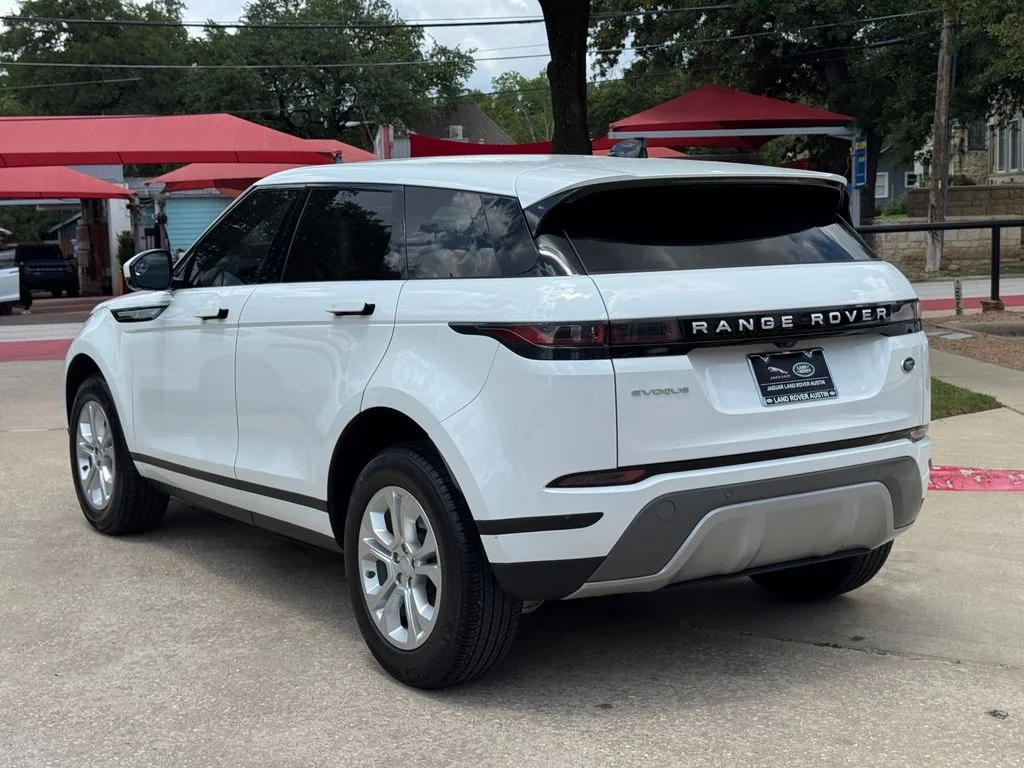 Used 2021 White Land Rover S image 6