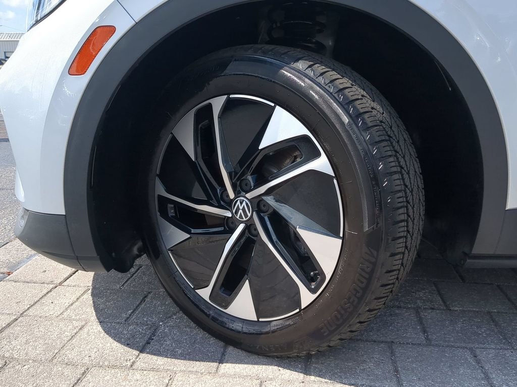 Certified Used 2022 Silver Volkswagen Pro S image 36