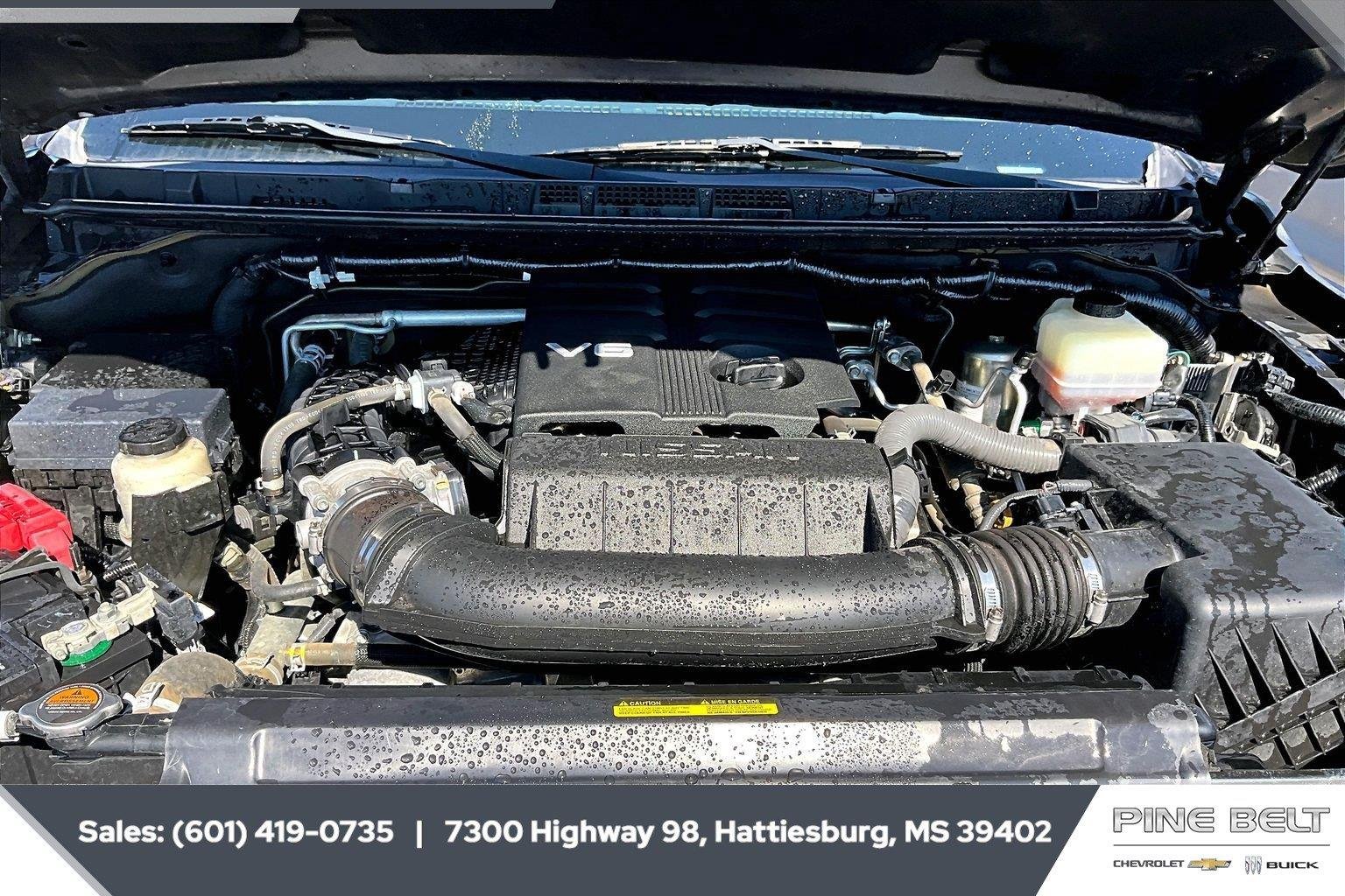 Used 2022 Gray Nissan King Cab S 4x4 image 9