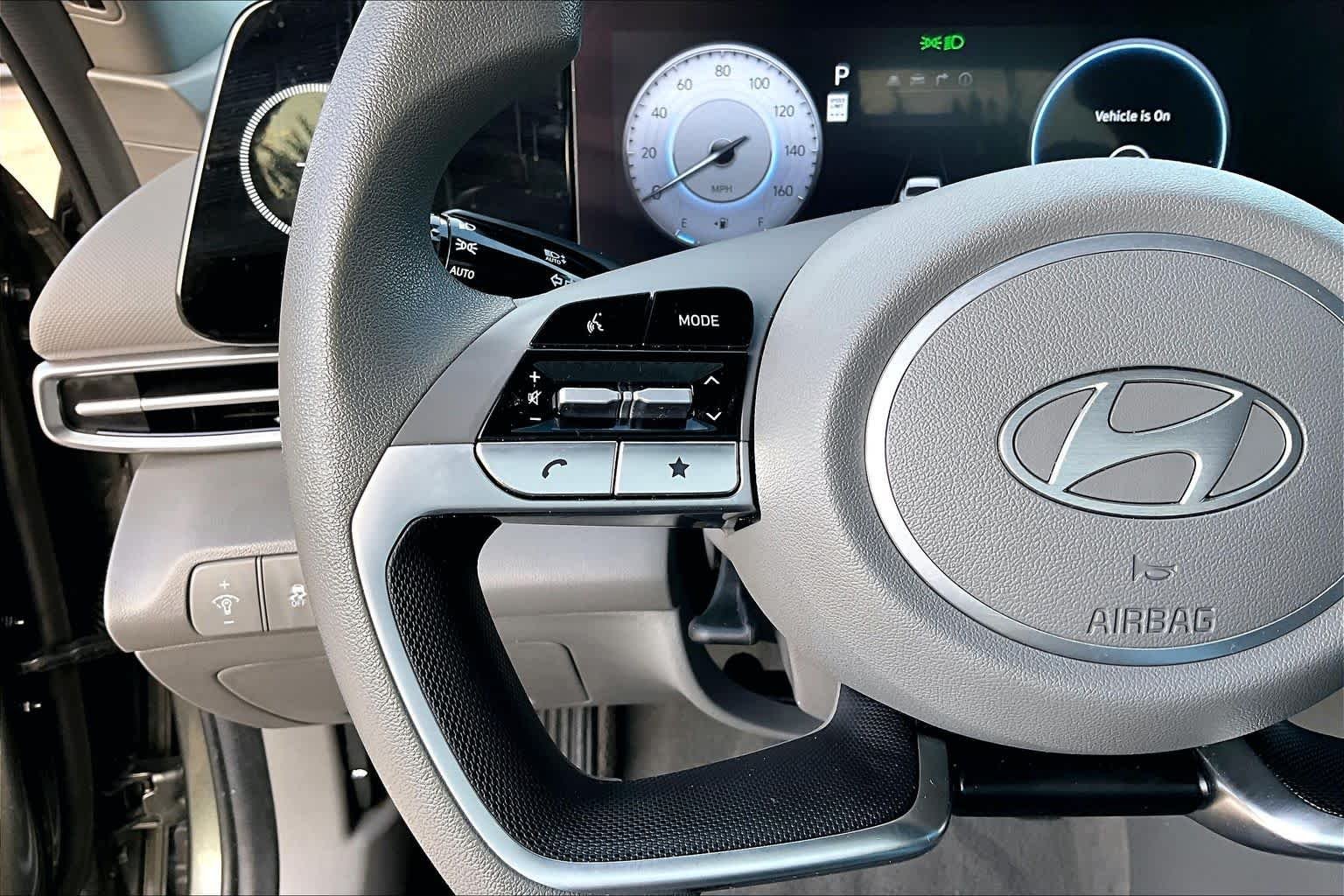 Used 2024 Amazon Gray Hyundai SEL image 24