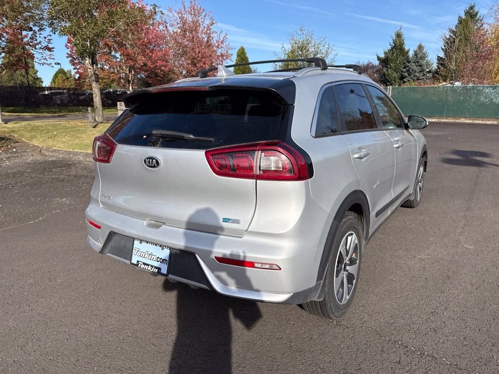 Used 2019 Silky Silver Kia EX image 7