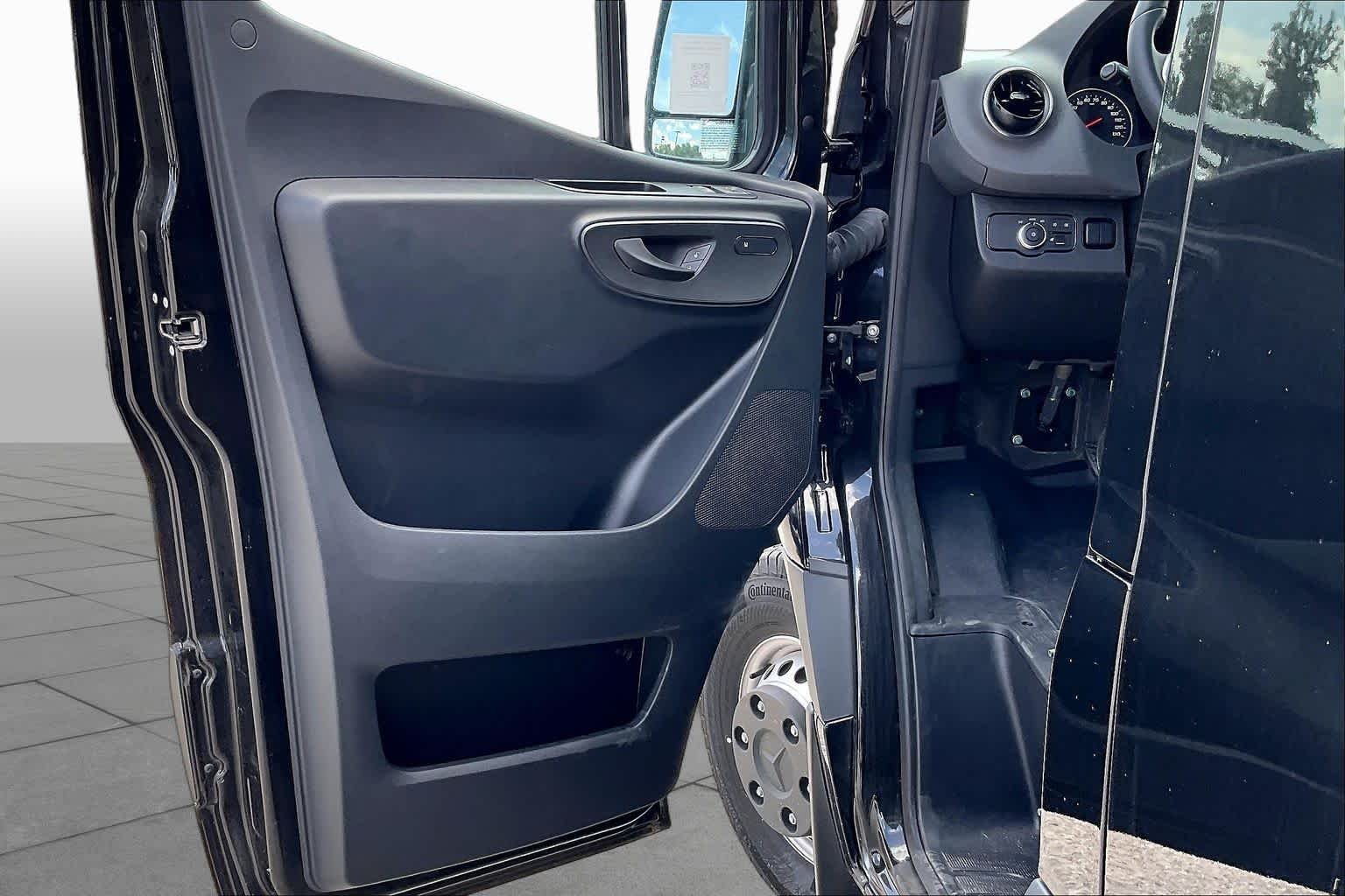 Used 2024 Jet Black Mercedes-Benz  image 20