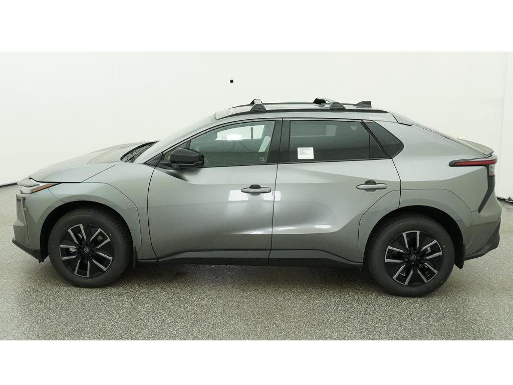 New 2026 Heavy Metal Toyota XLE image 3