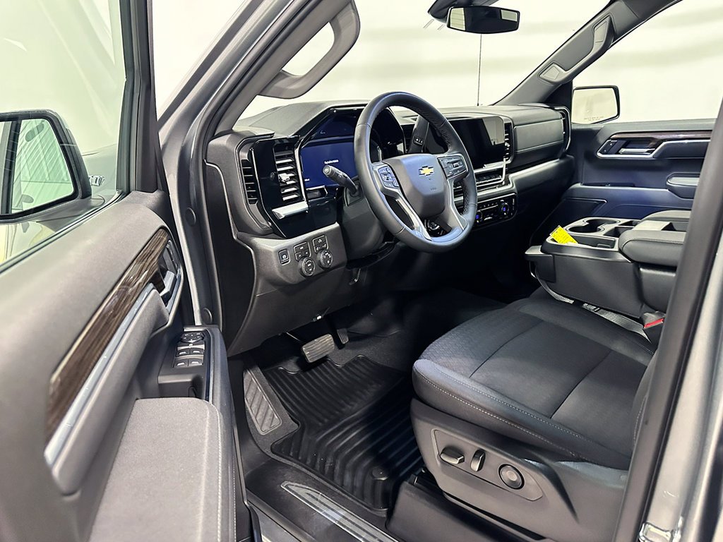 Used 2026 Gray Chevrolet LT image 18