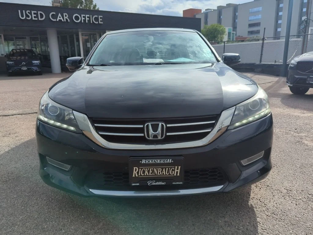 Used 2013 Black Honda EX-L image 2