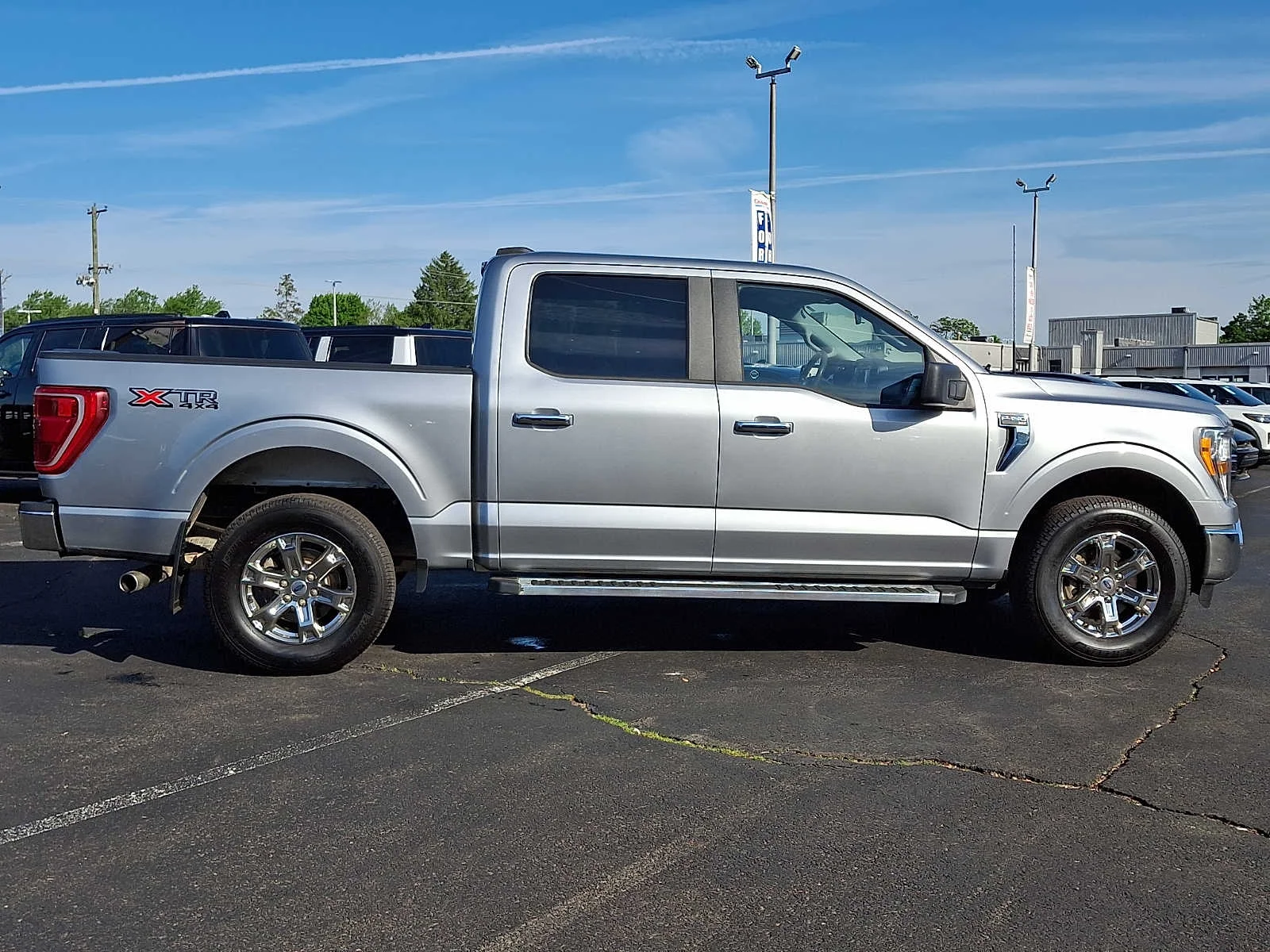 Used 2023 Iconic Silver Metallic Ford XLT image 7