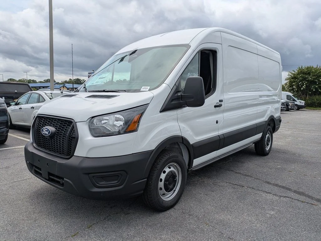 New 2026 Oxford White Ford Base image 8