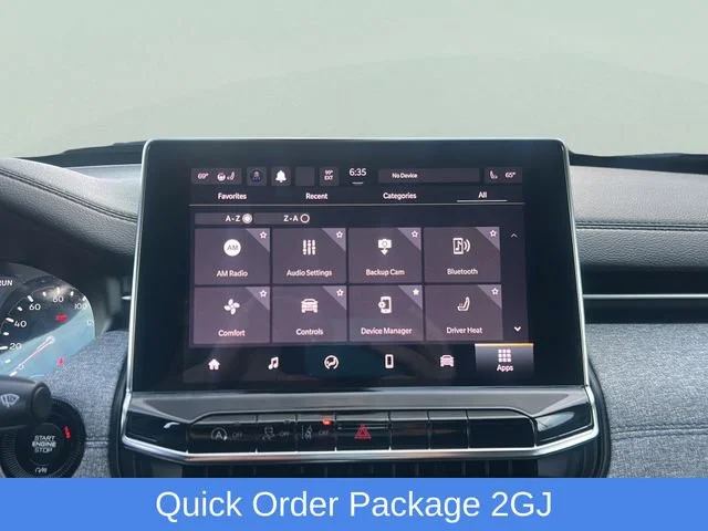 Used 2022 Bright White Clea Jeep Latitude image 13