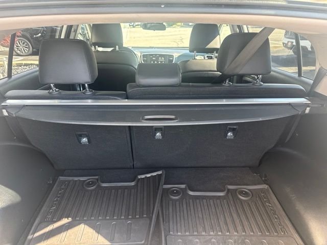 Used 2022 White Kia EX image 22