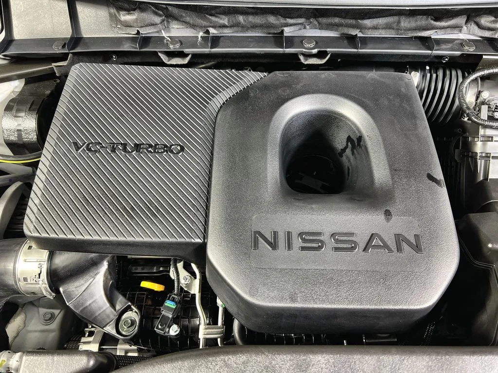 New 2026 White Nissan SL image 18