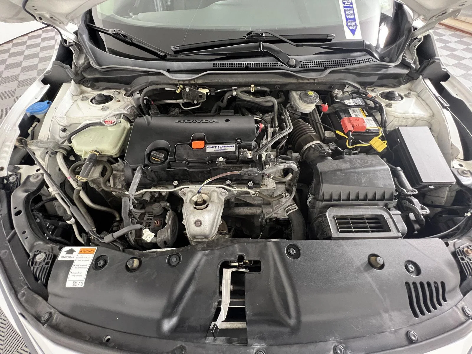 Used 2018  Honda EX image 22