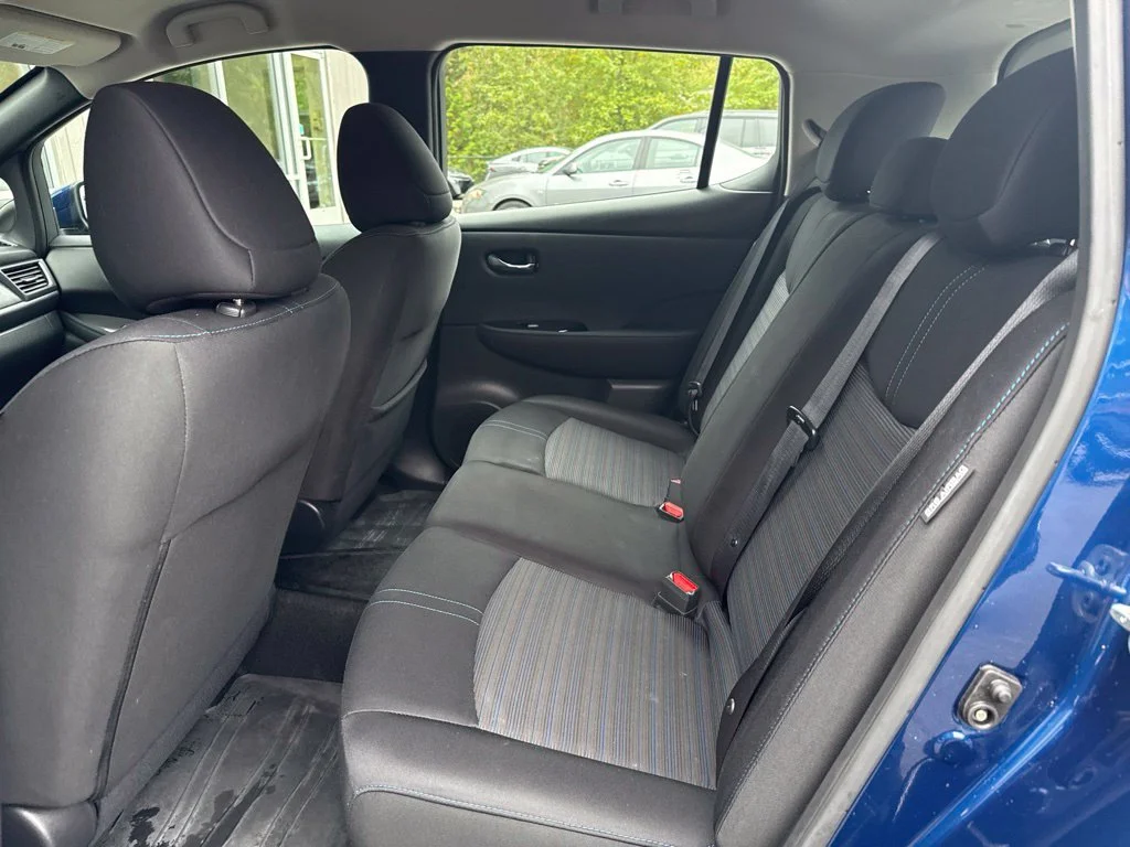 Used 2022 Deep Blue Pearl Nissan SV image 14