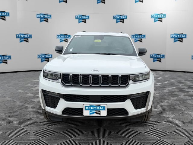 New 2026 Bright White Clear-Coat Exterior Paint Jeep Limited image 8