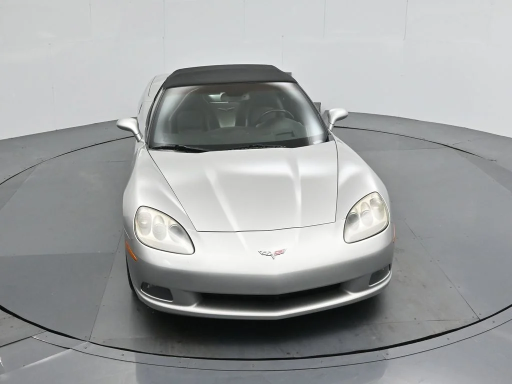 Used 2005 Silver Chevrolet Base image 31