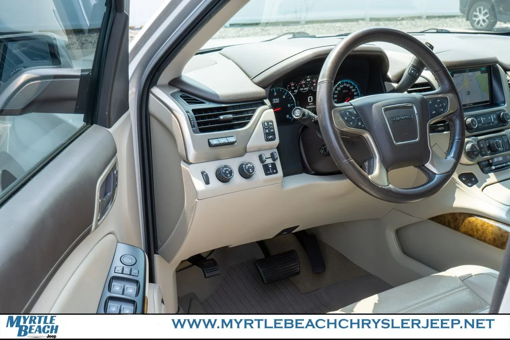 Used 2017 Quicksilver Metallic GMC Denali image 17