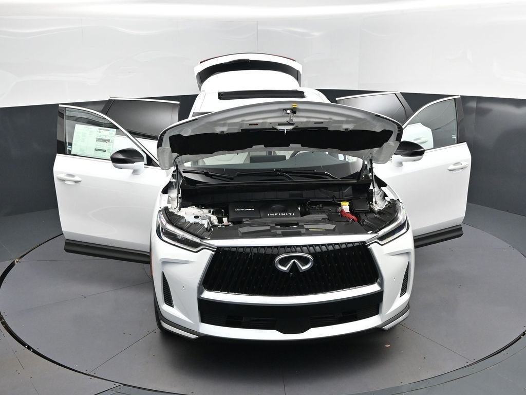 New 2027 RADIANT WHITE INFINITI Luxe FWD image 53