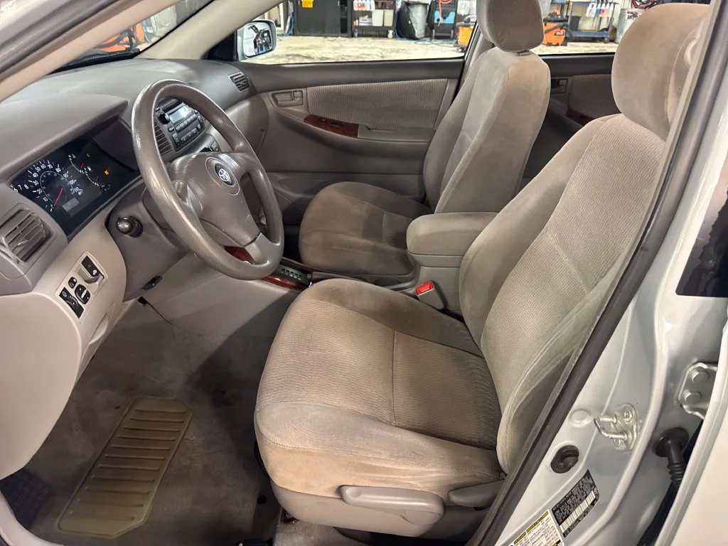Used 2006  Toyota CE image 13